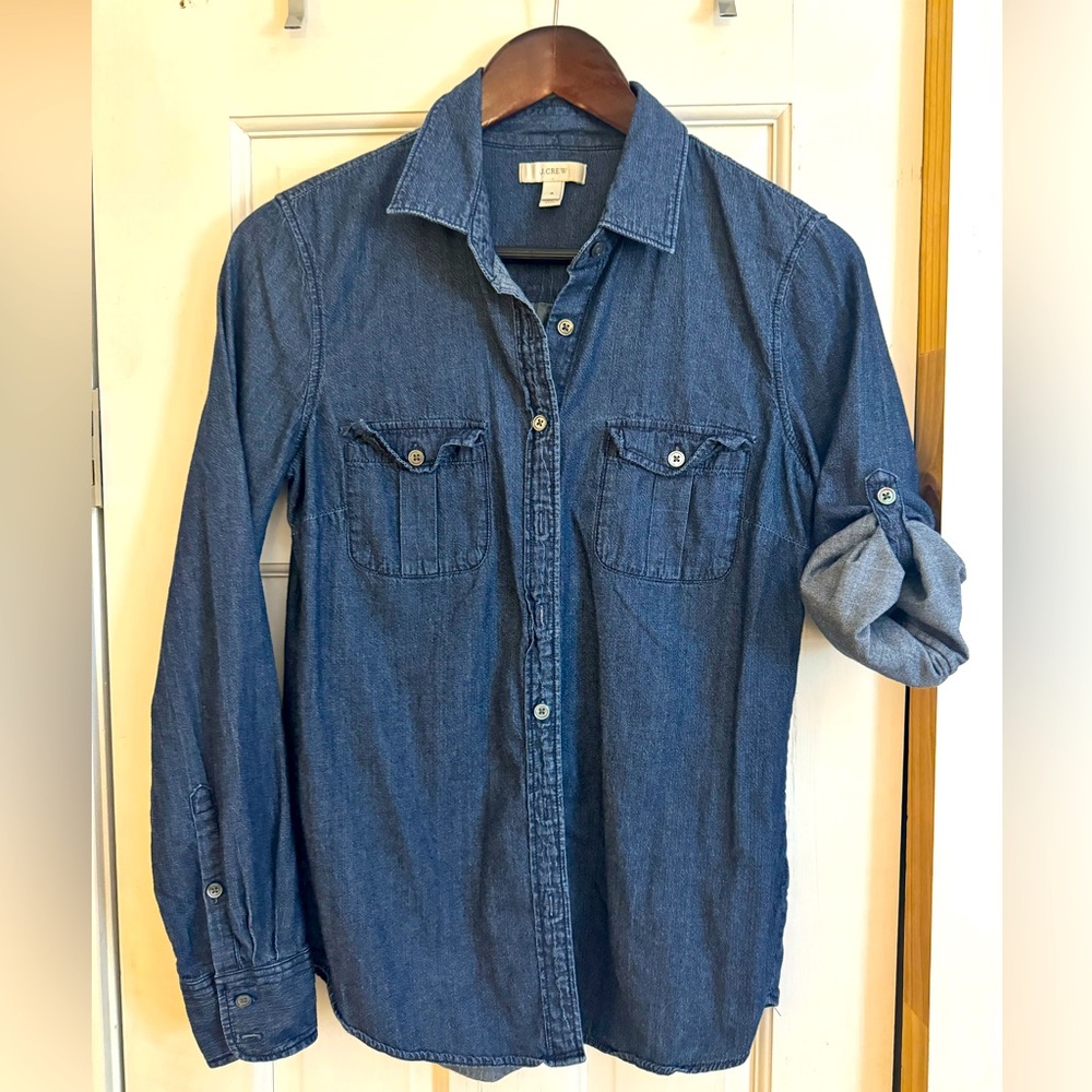JCREW women’s size 4 denim button up.